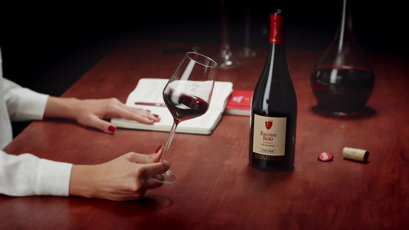 B Wine Rotschild Animated digital